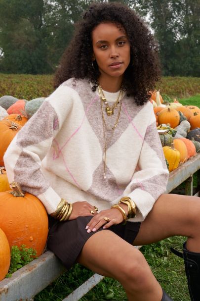 Pull beige à losange