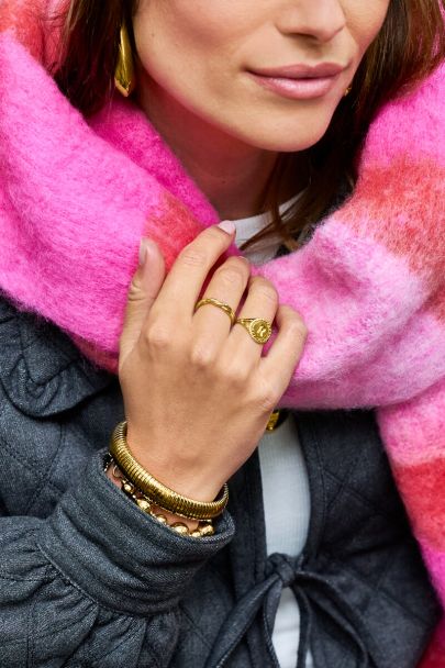 Pinker Schal mit Streifen und Fransen