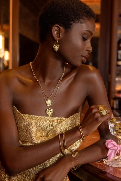 Midnight lange Statement Kette mit Herzen und Sternen