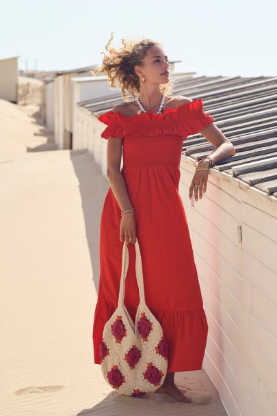 Robe longue rouge à volants