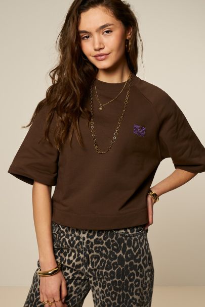 Dark brown short-sleeved sweatshirt "Rue des rosiers"
