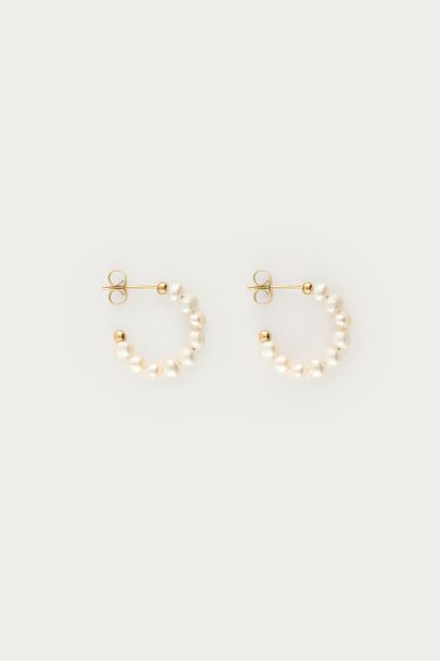 Small hoop earrings with freshwater pearls