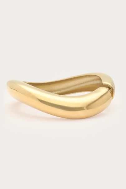 Statement bangle swirl