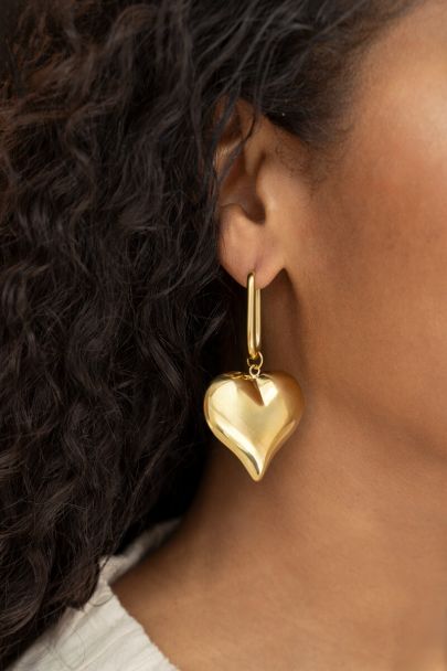 Statement oorbellen rechthoekige met hartvormige bedel