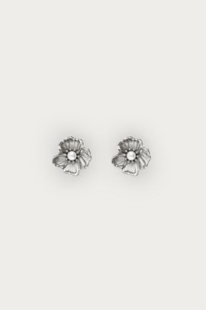 Puces d’oreilles renoncule avec perle fantaisie