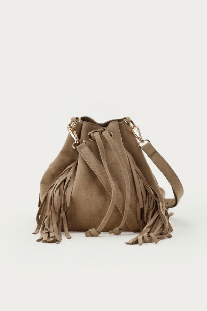Taupe crossbody tas in suède look met franjes