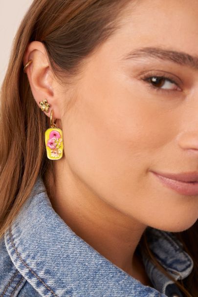 Tropical Ohrstecker mit minimalistischer Blume