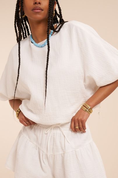 White muslin top in balloon look