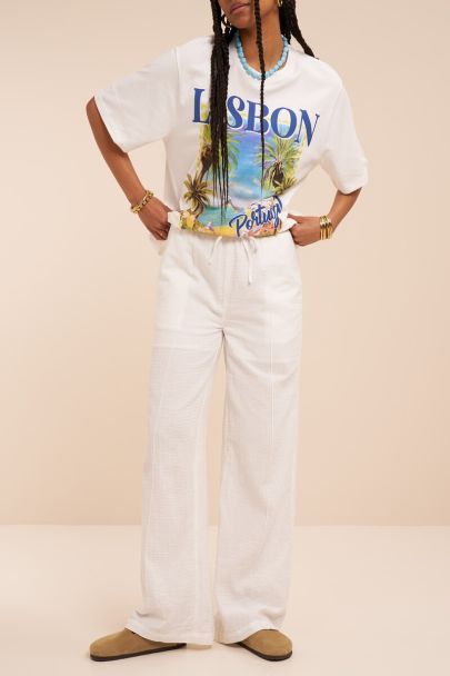 Wei&szlig;e, weite Musselin-Hose mit Biesen