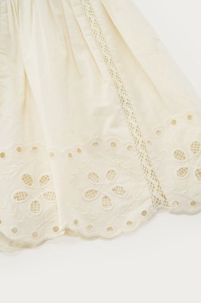 Jupe-short brodée en popeline blanche 