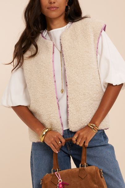 Wit reversible gilet met teddy bouclé en roze paisley print