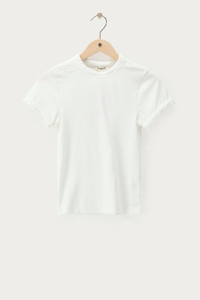 Weißes T-Shirt mit Flügelärmeln und Details
