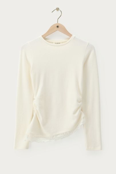 Weißes Langarmshirt mit Spitze