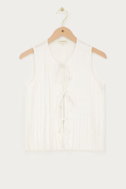 White top with pintuck & bows