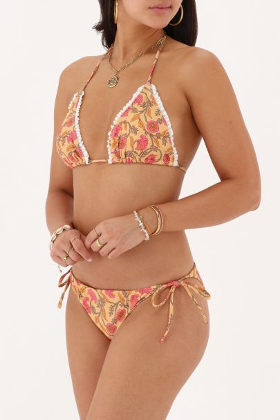 Geel bikini broekje met bloemen en strikbandjes