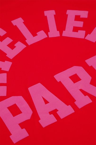 Rood T-shirt roze met backprint 'Atelier Paris'