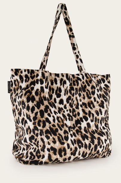 Tote bag with leopard print