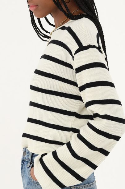 Striped top with loose sleeves