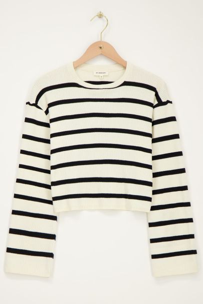 Striped top with loose sleeves