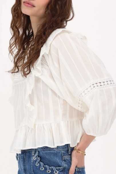 Chemisier blanc avec plis et volants