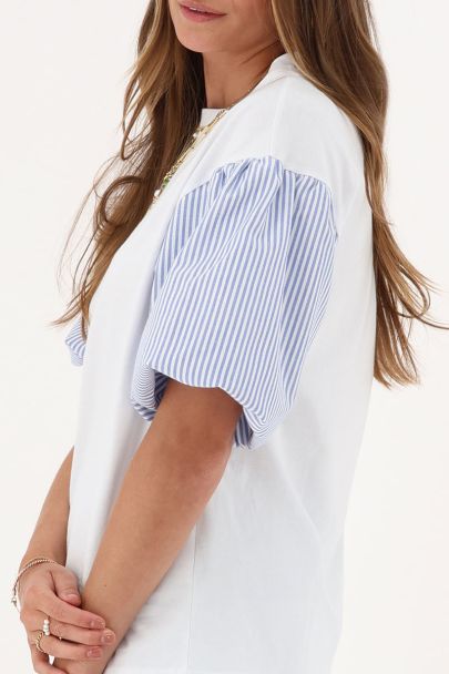 Witte top met gestreepte pofmouwen
