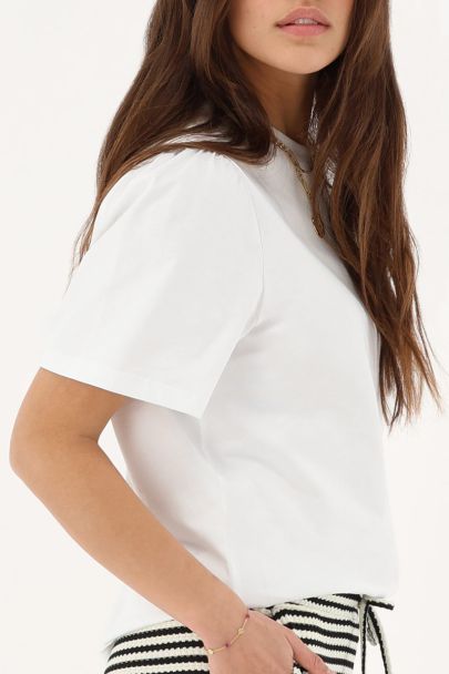 T-shirt blanc à manches plissées