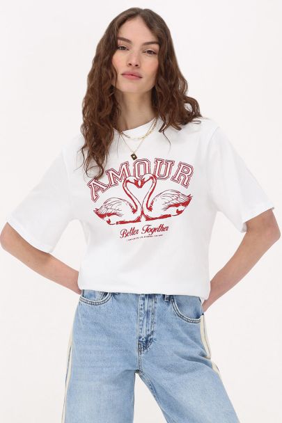 Wit T-shirt "Amour better together"