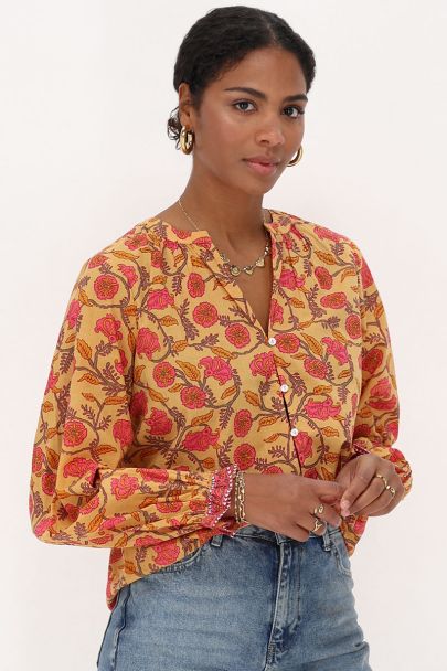 Gele blouse met bloemenprint
