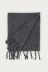 Dunkelgrauer Strickschal mit Fransen