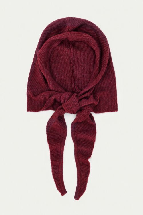 Burgundy hooded scarf | My Jewellery