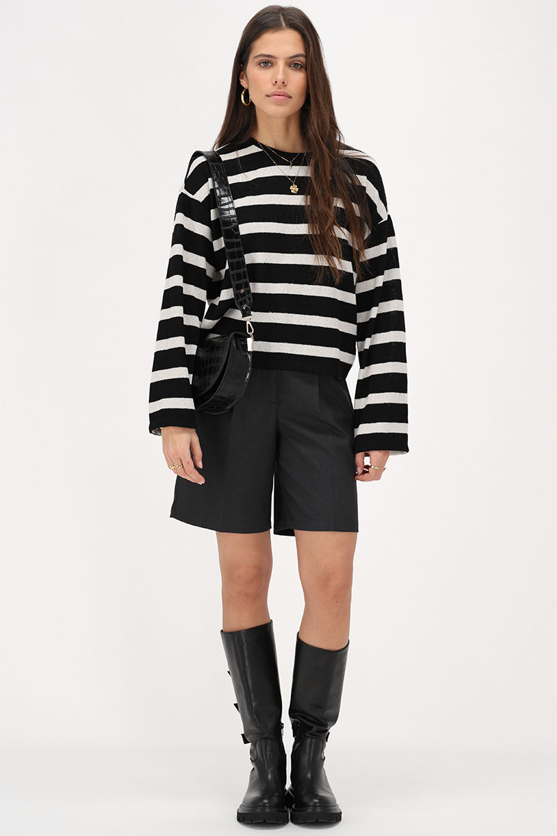 Dark gray bermuda pants | My Jewellery