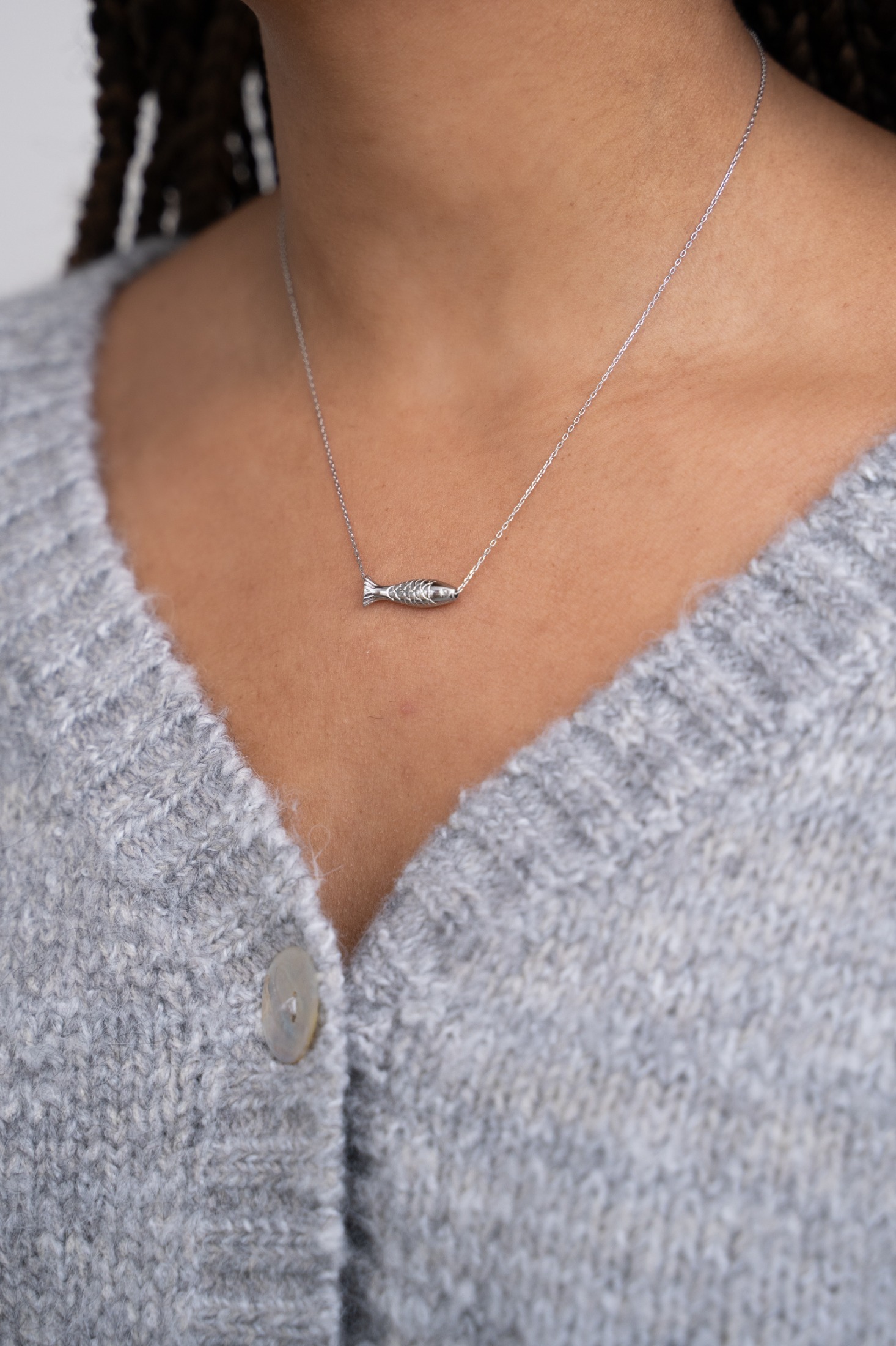 Delicate necklace with fish charm | My Jewellery
