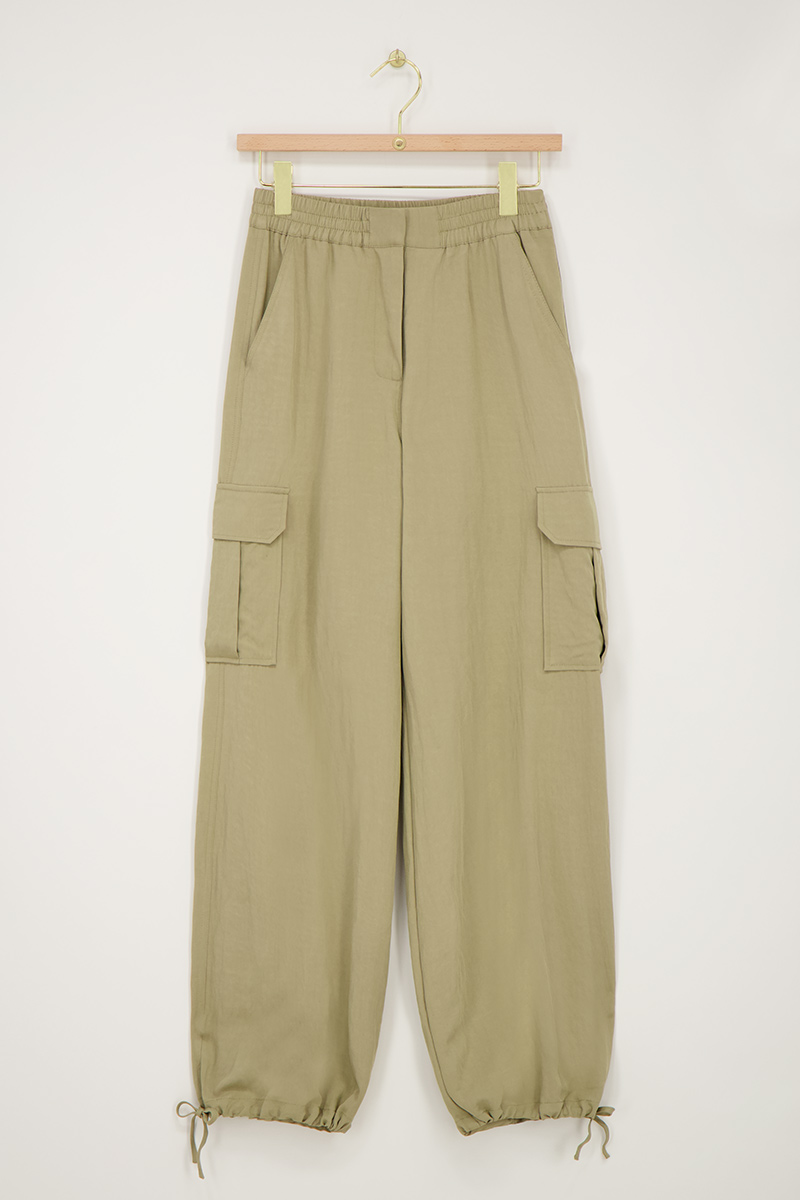 Green cargo pants with elasticated waistband | My Jewellery