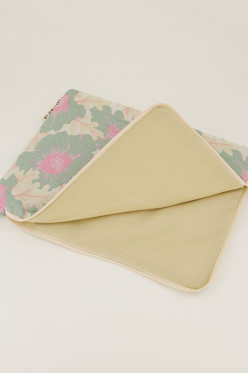 Green laptop sleeve with jacquard | My Jewellery