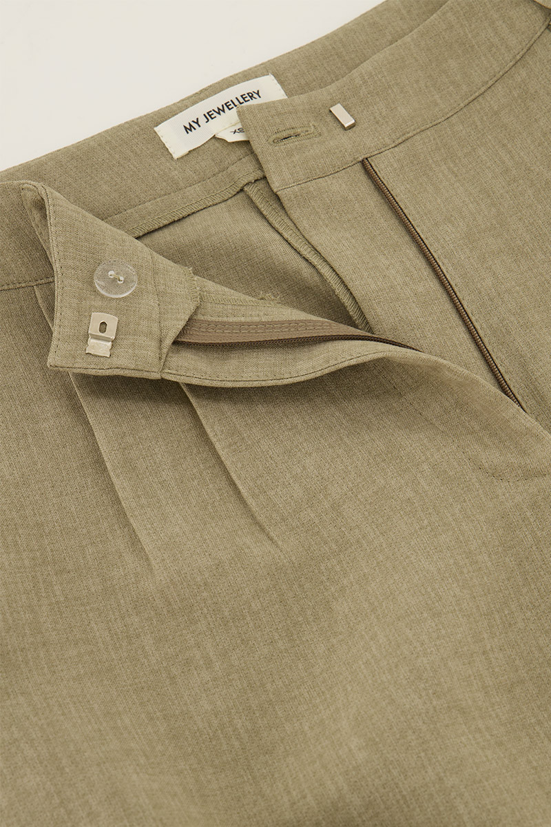 Green trousers with pleats | My Jewellery
