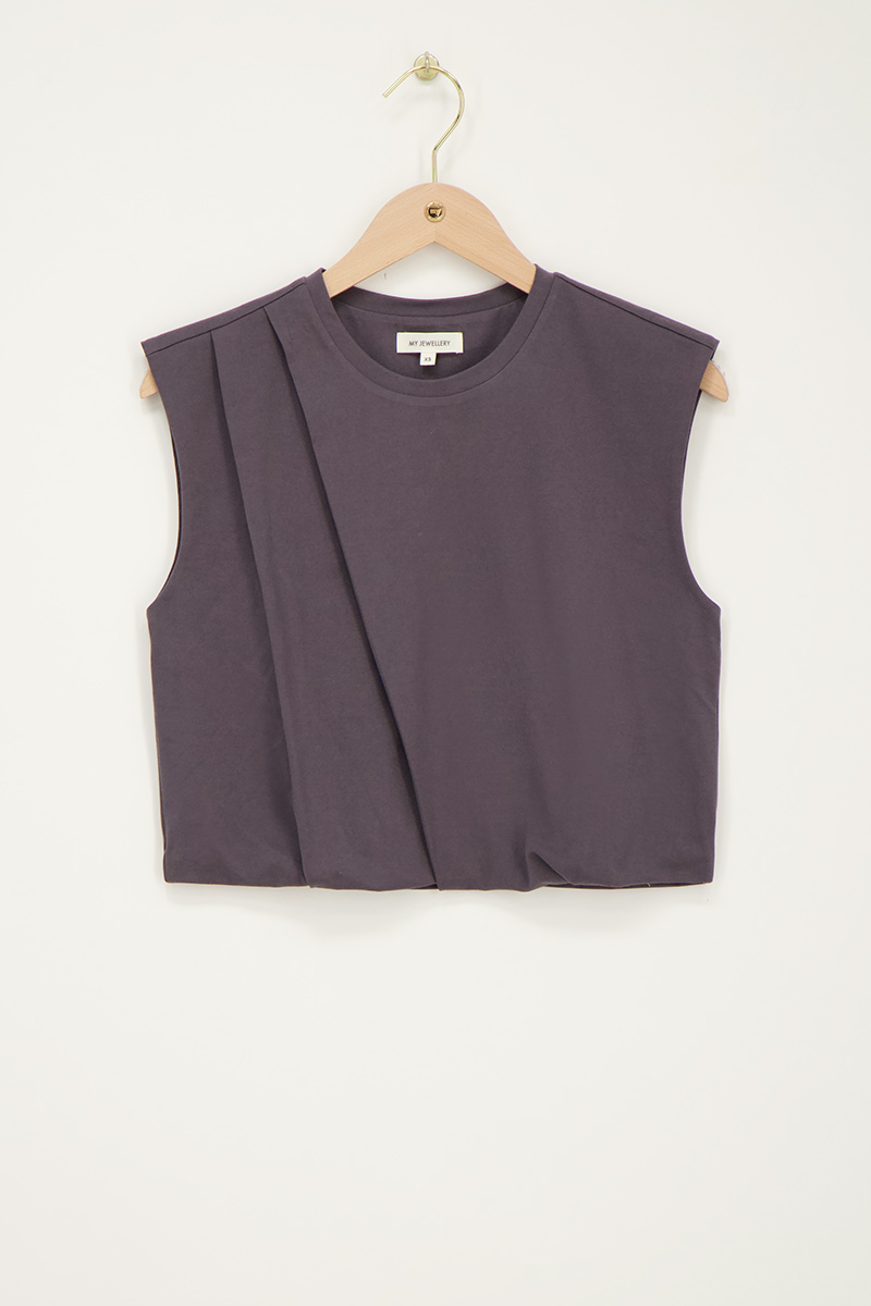 Gray sleeveless cropped top