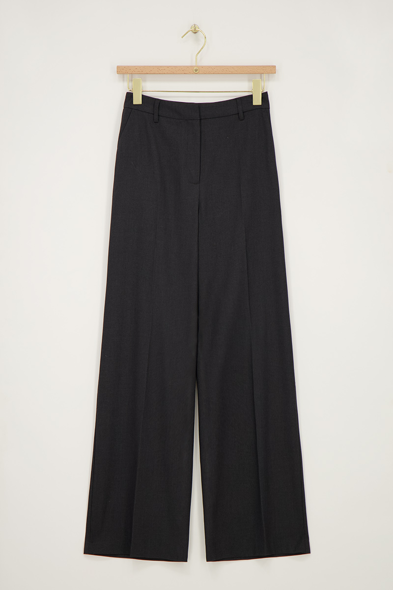 Grey wide leg trousers with side pockets | My Jewellery