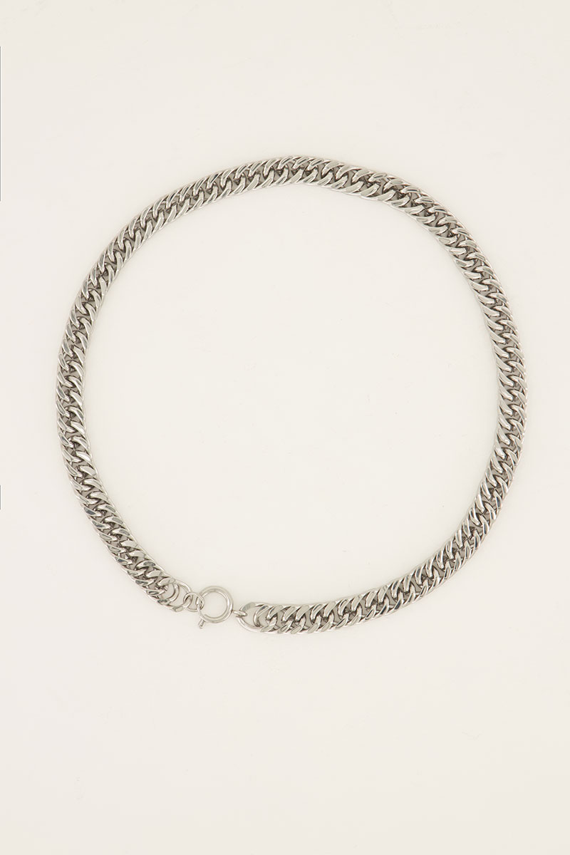 Iconic chain necklace