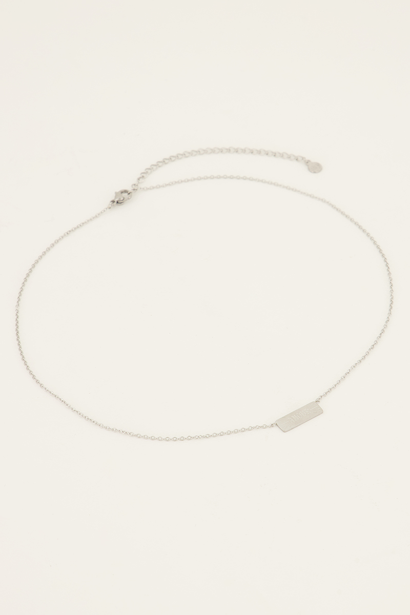 Amour plate necklace