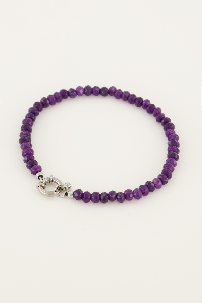 Kralen armband met zilverkleurig slotje