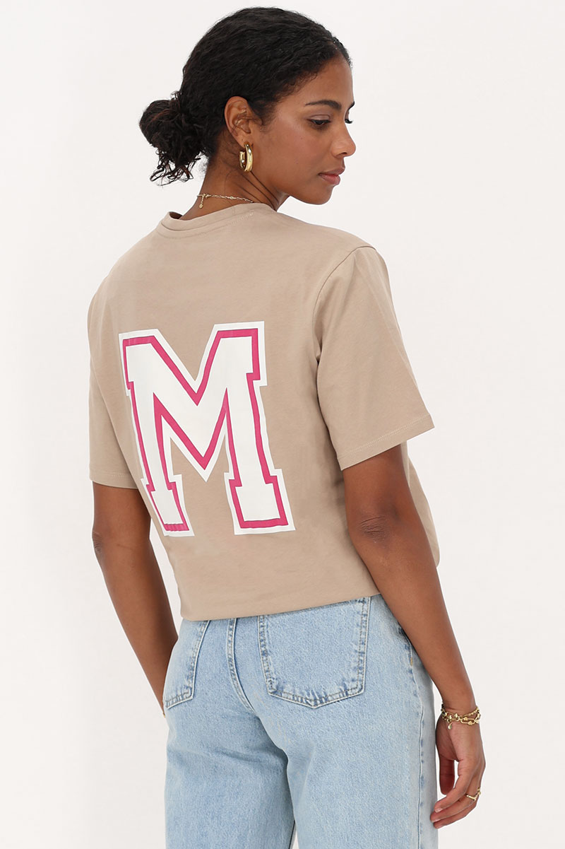 Light brown T-shirt with M logo | My Jewellery