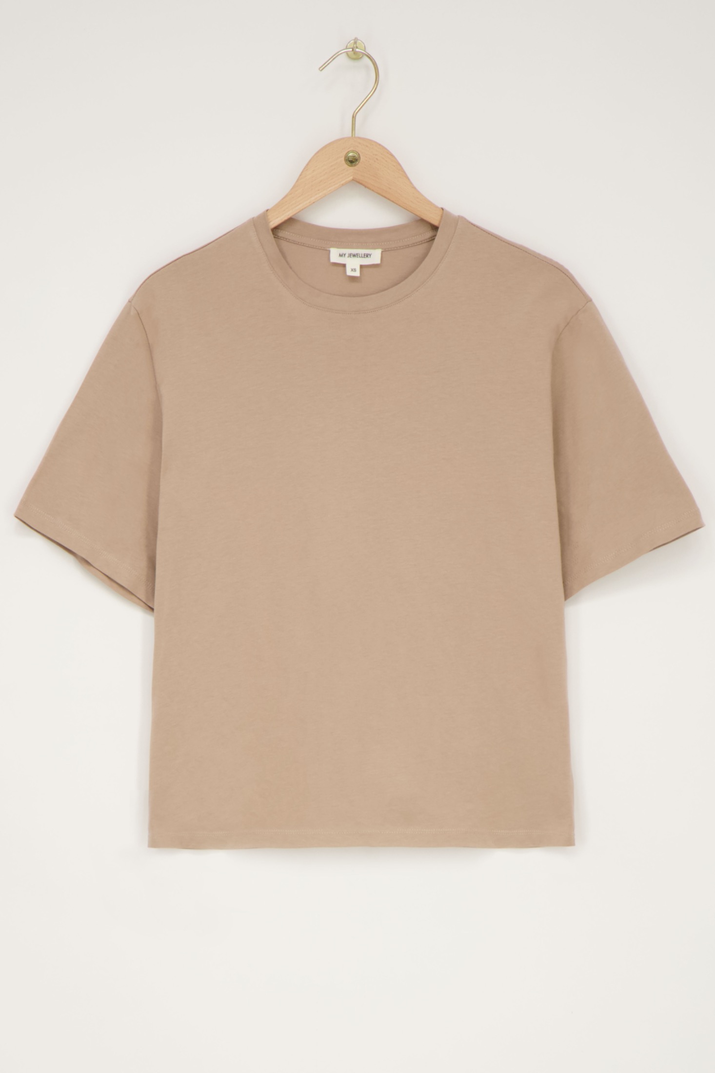Light brown T-shirt with M logo | My Jewellery