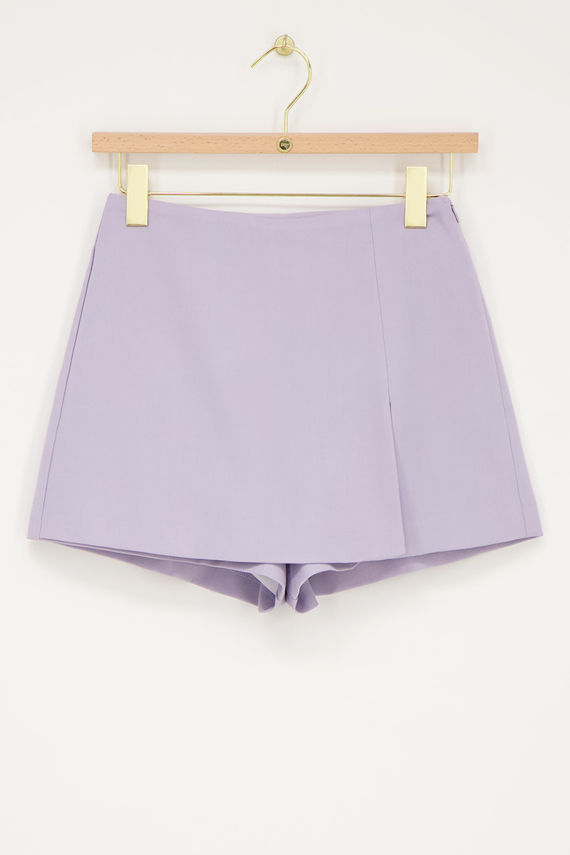 Jupe-short lilas avec mini fente | - My jewellery - Modalova