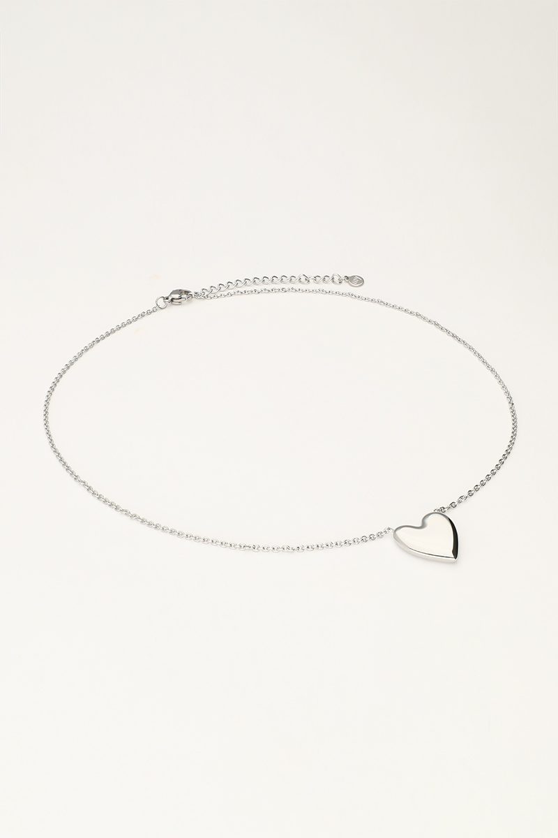 Minimalistische Kette mit Herz