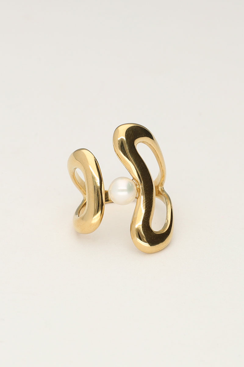 Ring organische Form mit Perle