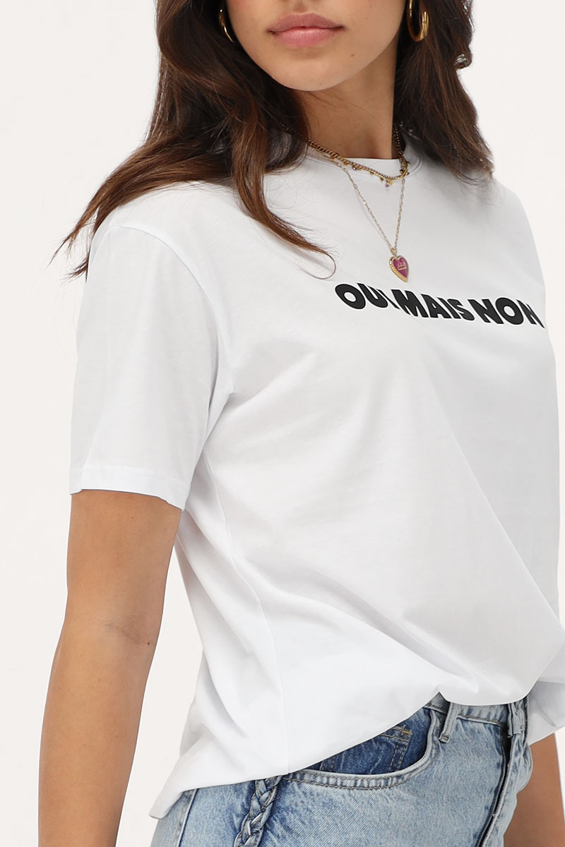 White T-shirt with black ''Oui mais non'' | My Jewellery