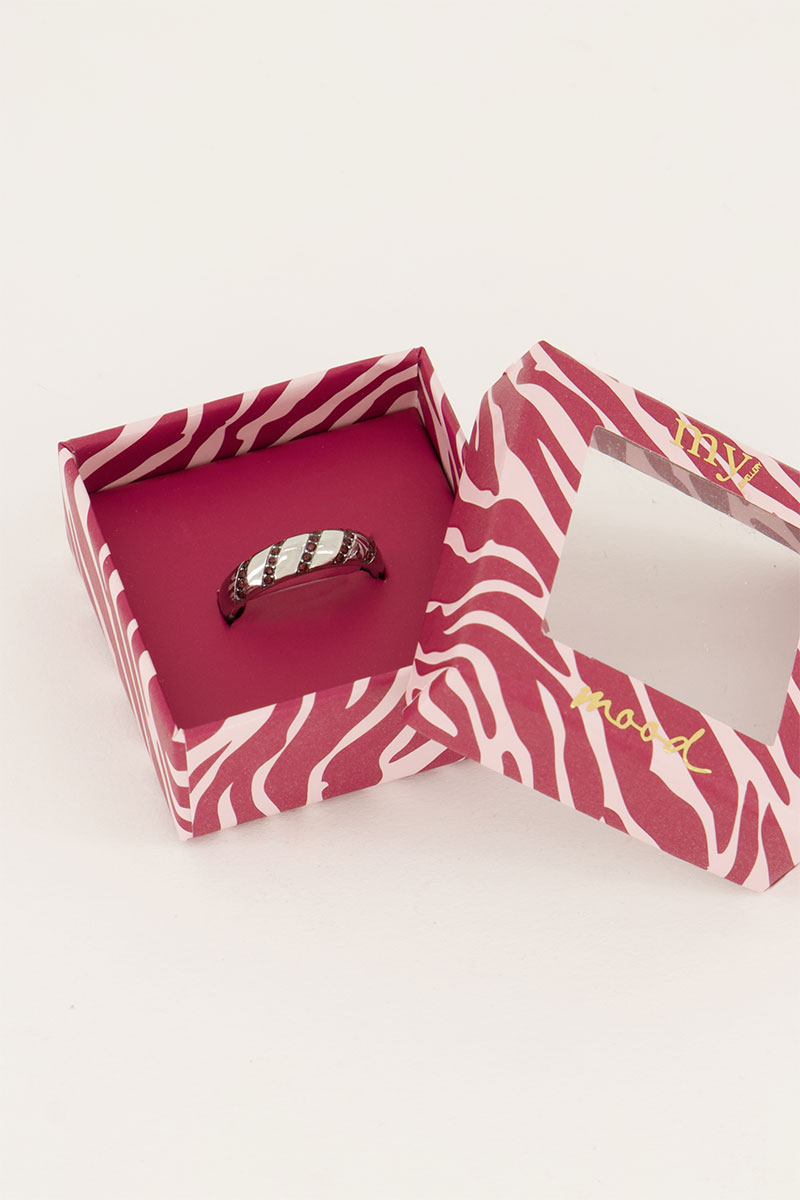 MOOD ring met schuine roze stenen
