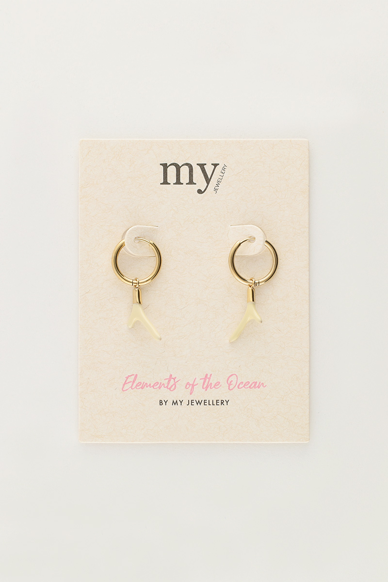 Ocean oorringen met beige koraal