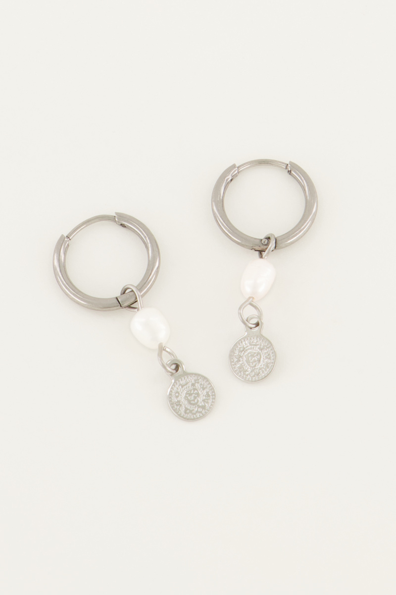 Oorringen parel en munt