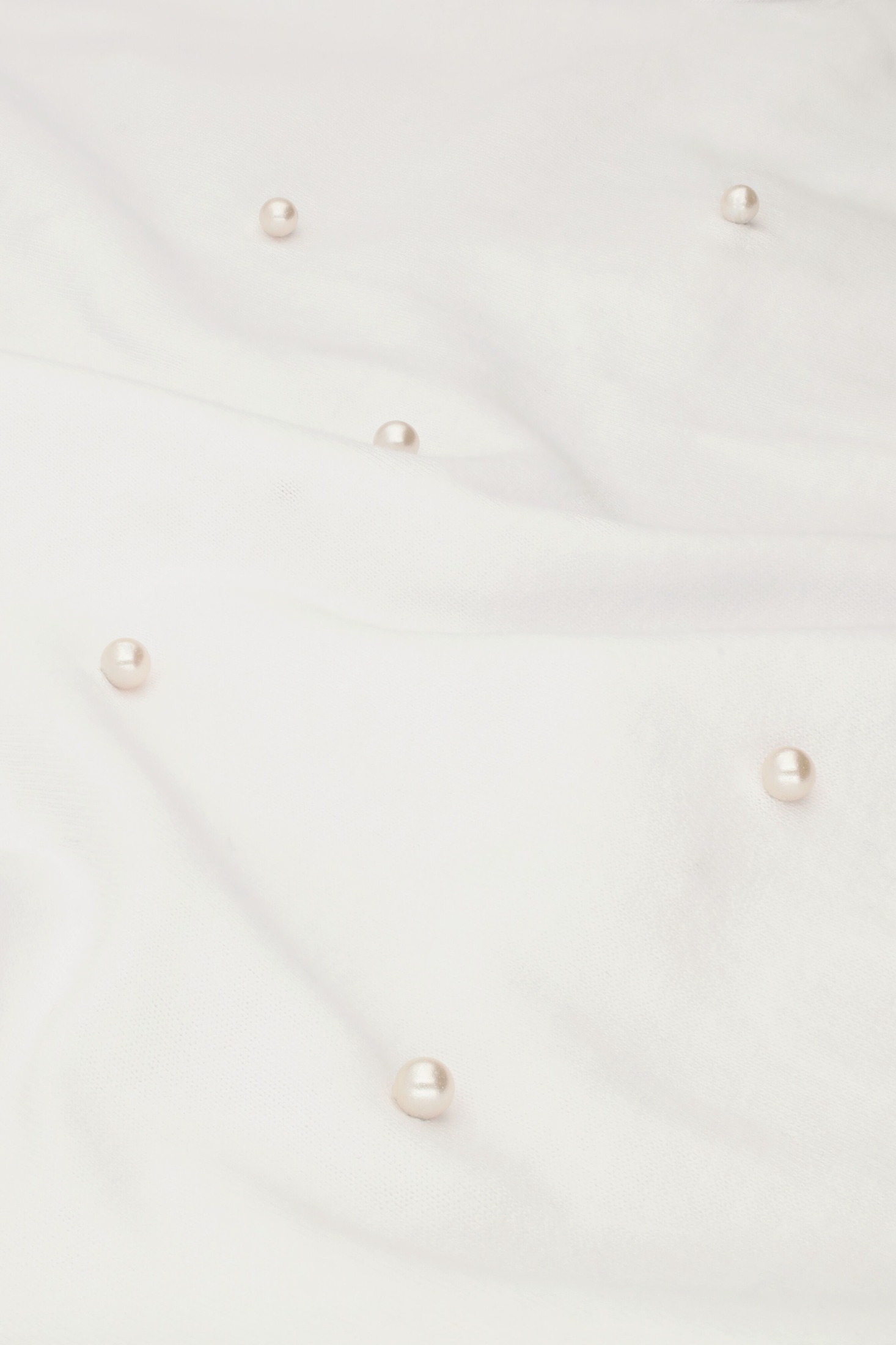 
White t-shirt with pearls | My Jewellery

